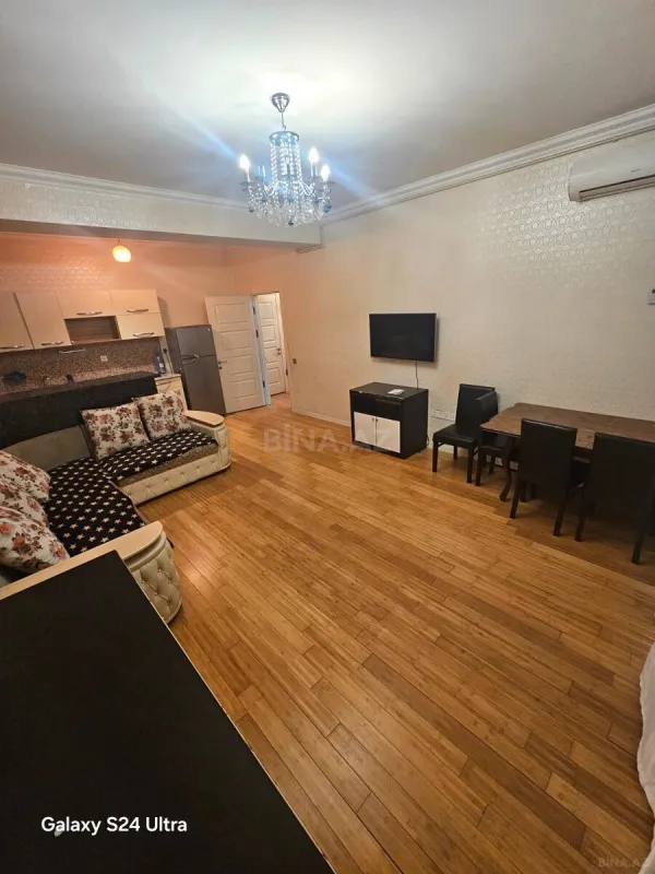 Kirayə verilir 2 otaqlı mənzil 63 m²