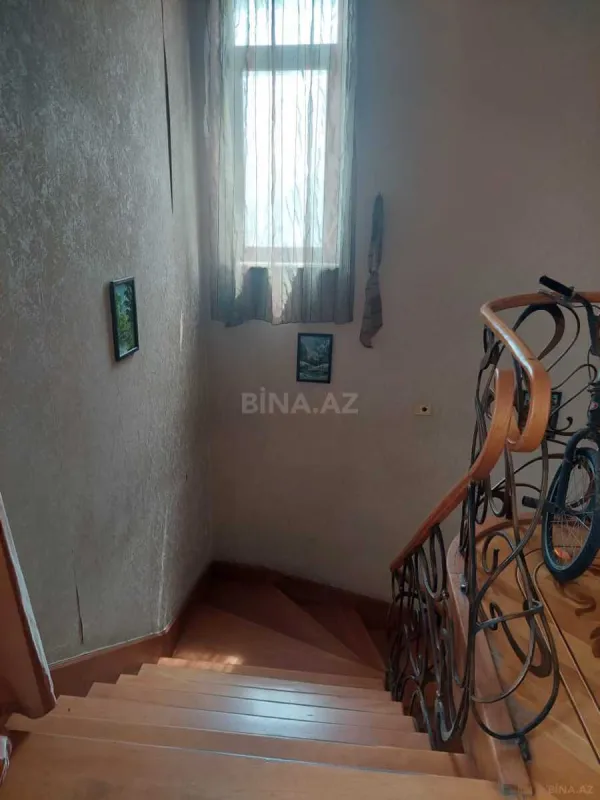 Satılır 6 otaqlı mənzil 180 m²