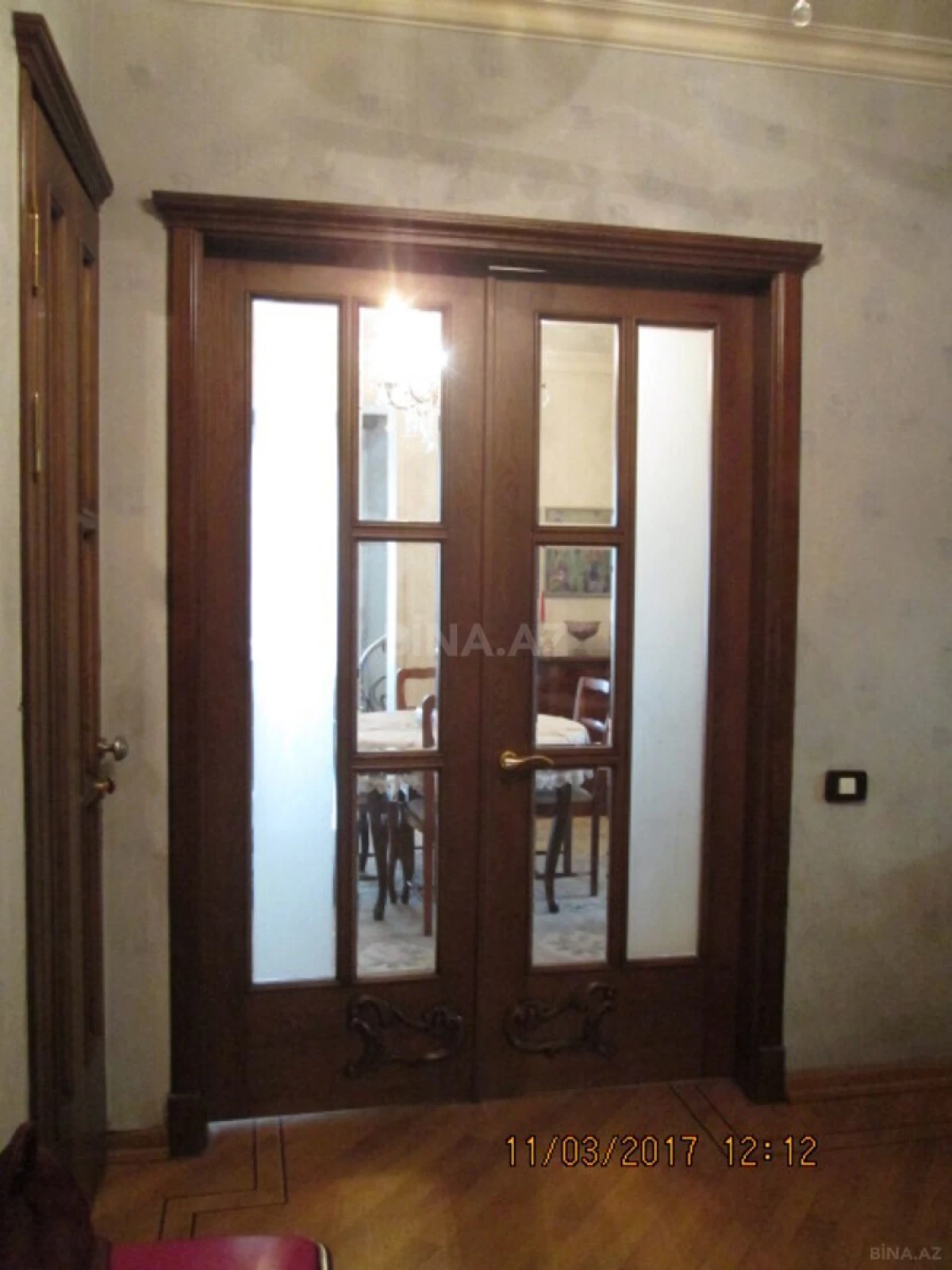 Satılır 6 otaqlı mənzil 180 m²