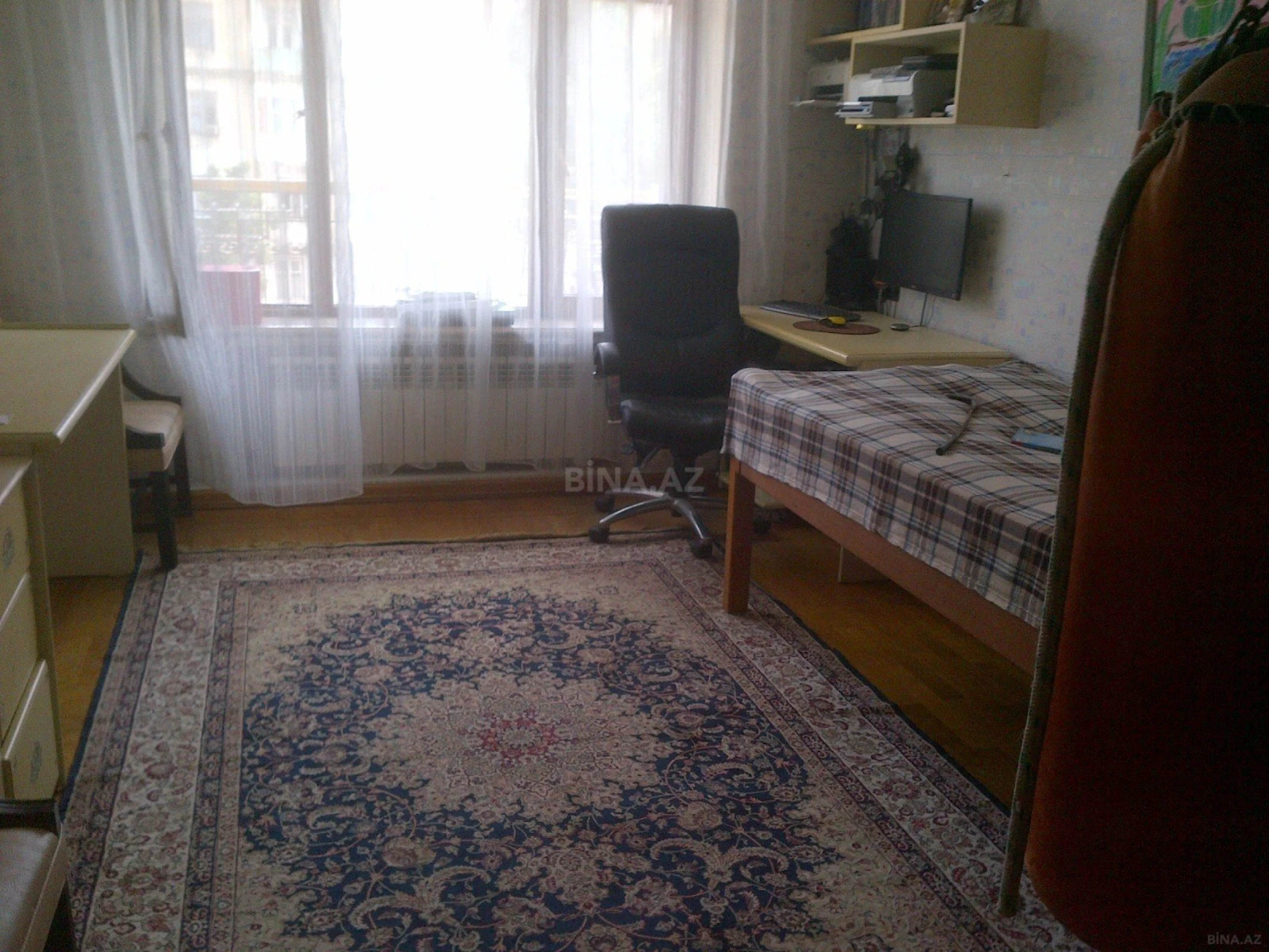 Satılır 6 otaqlı mənzil 180 m²