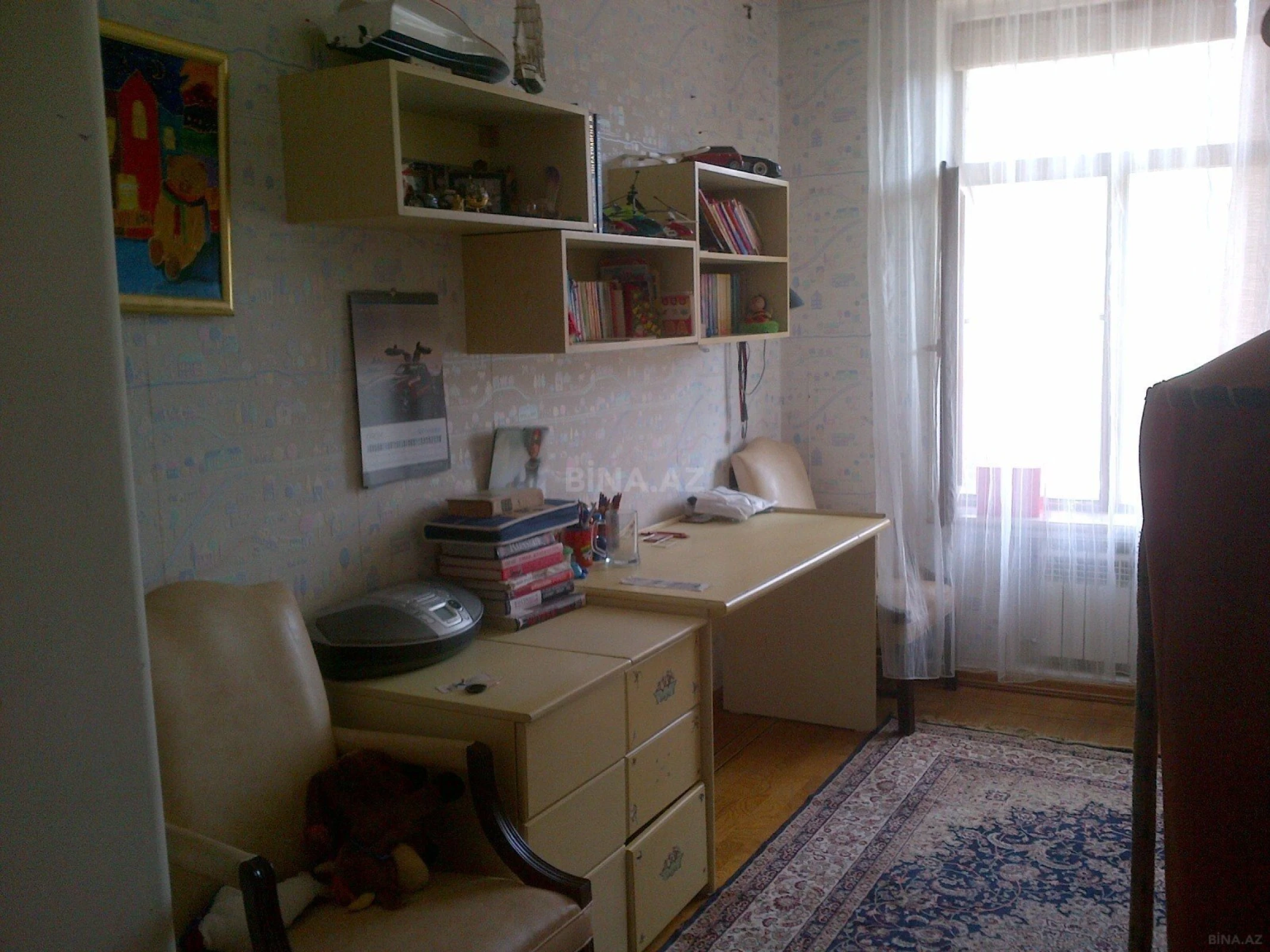 Satılır 6 otaqlı mənzil 180 m²