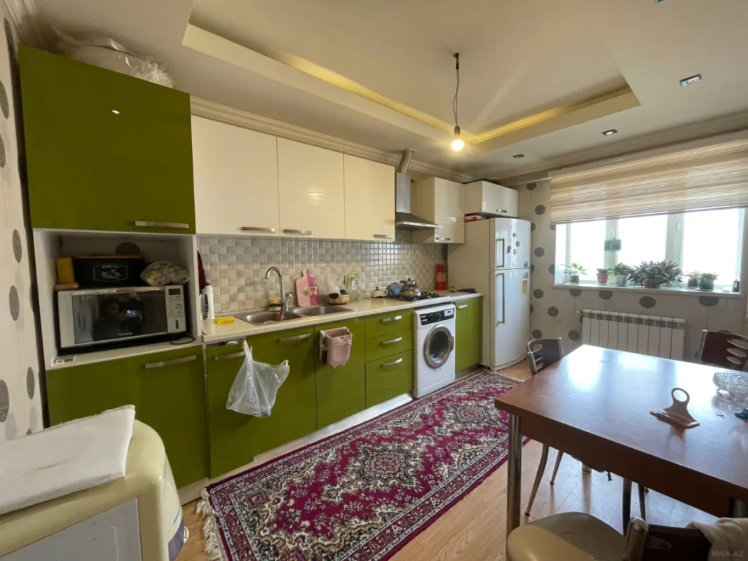 Satılır 3 otaqlı mənzil 95 m²