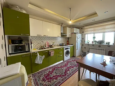 Satılır 3 otaqlı mənzil 95 m² — Bakı, İnşaatçılar 3 otaq 95.00 m²