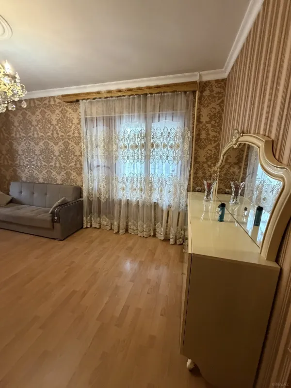 Kirayə verilir 2 otaqlı mənzil 55 m²