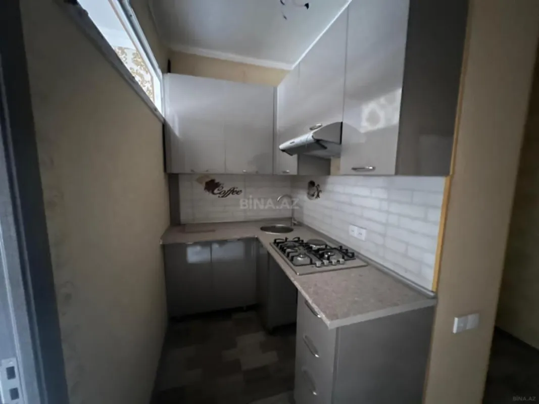 Satılır 7 otaqlı həyət evi 400 m²