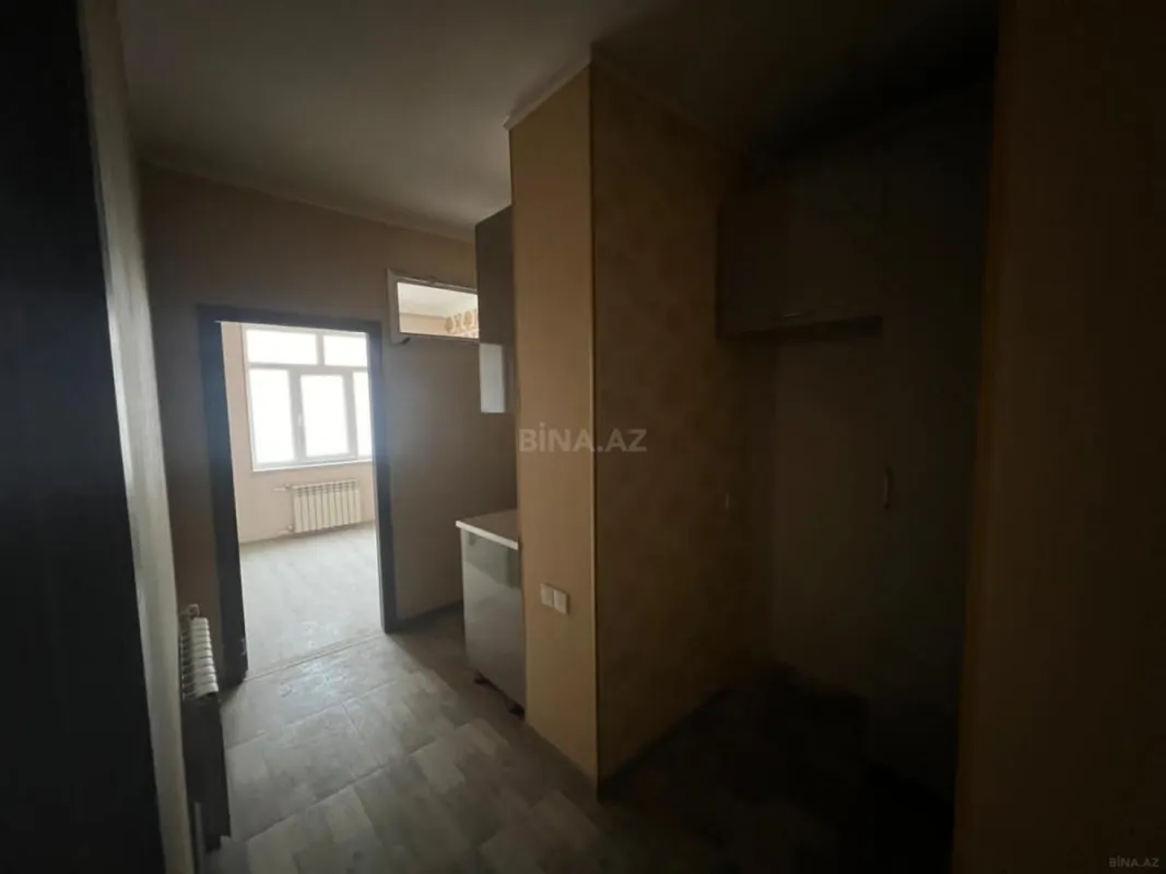 Satılır 7 otaqlı həyət evi 400 m²