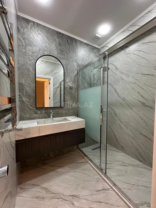 Satılır 3 otaqlı mənzil 114 m²