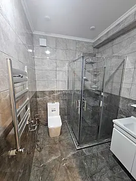 Satılır 2 otaqlı mənzil 75 m²