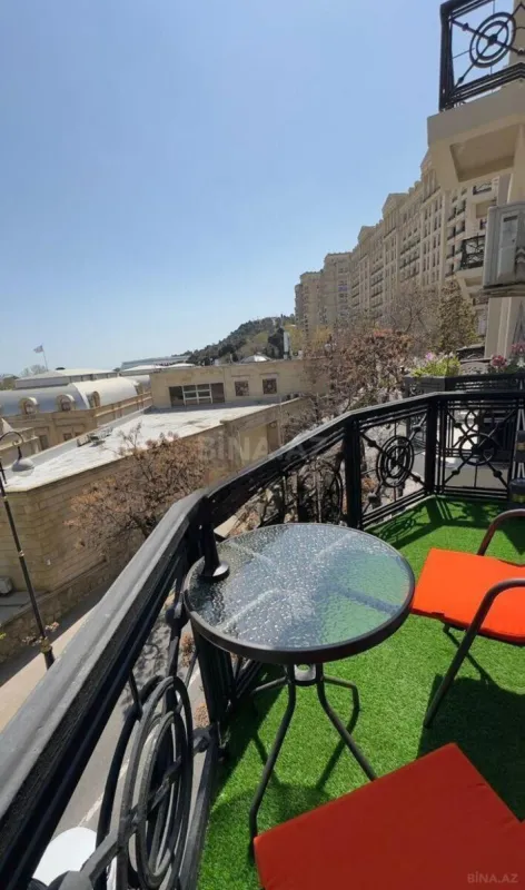 Satılır 3 otaqlı mənzil 70 m²