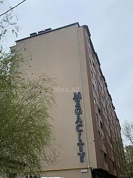 Kirayə verilir 3 otaqlı mənzil 180 m²