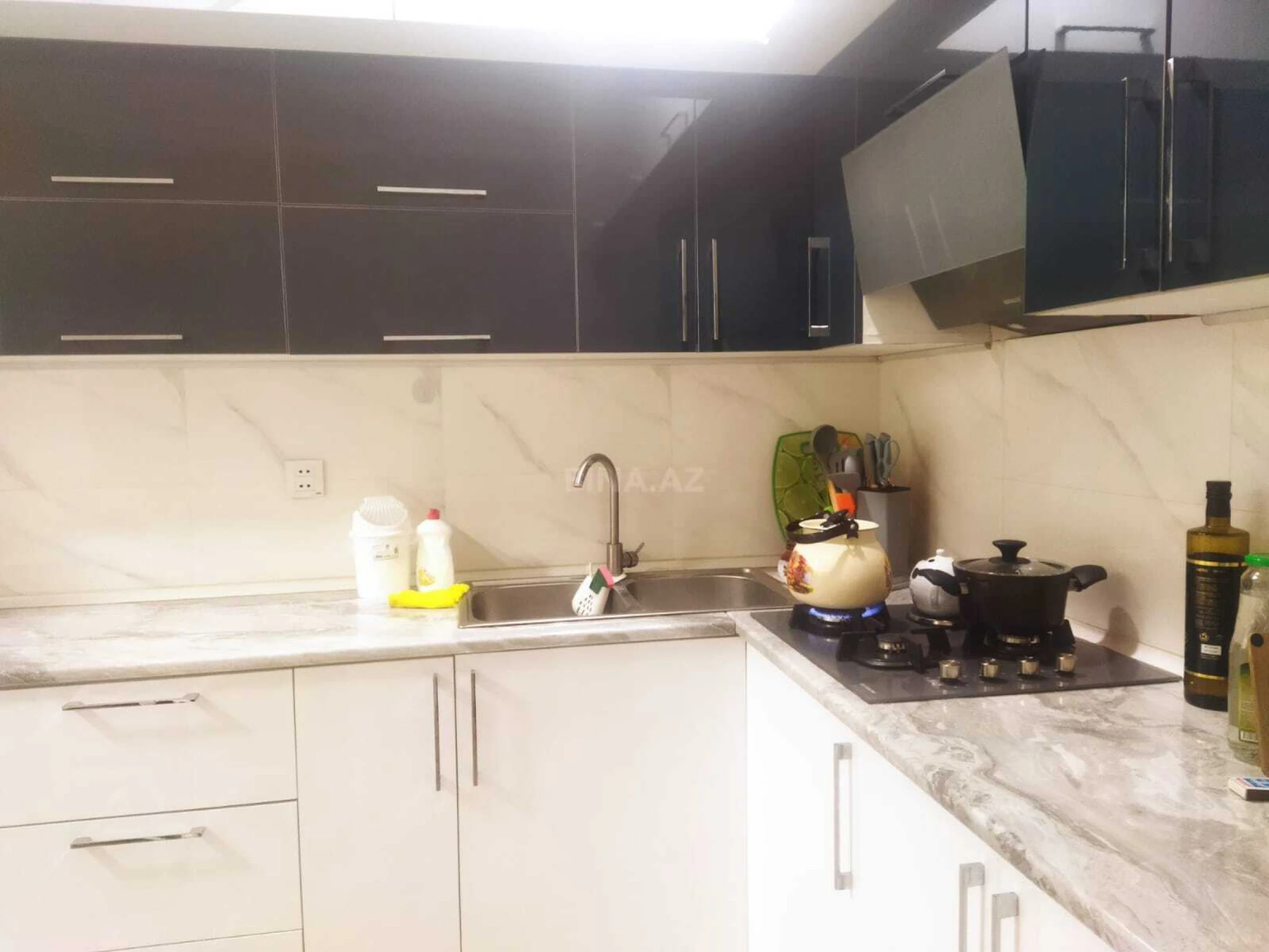Satılır 3 otaqlı mənzil 70 m²