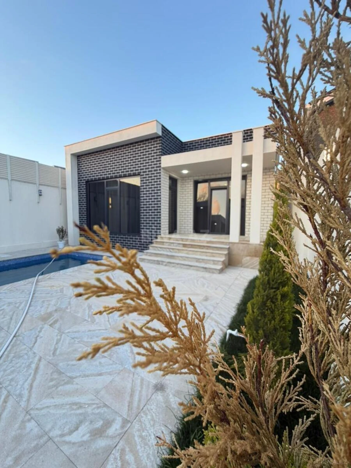 Satılır 4 otaqlı həyət evi 150 m²