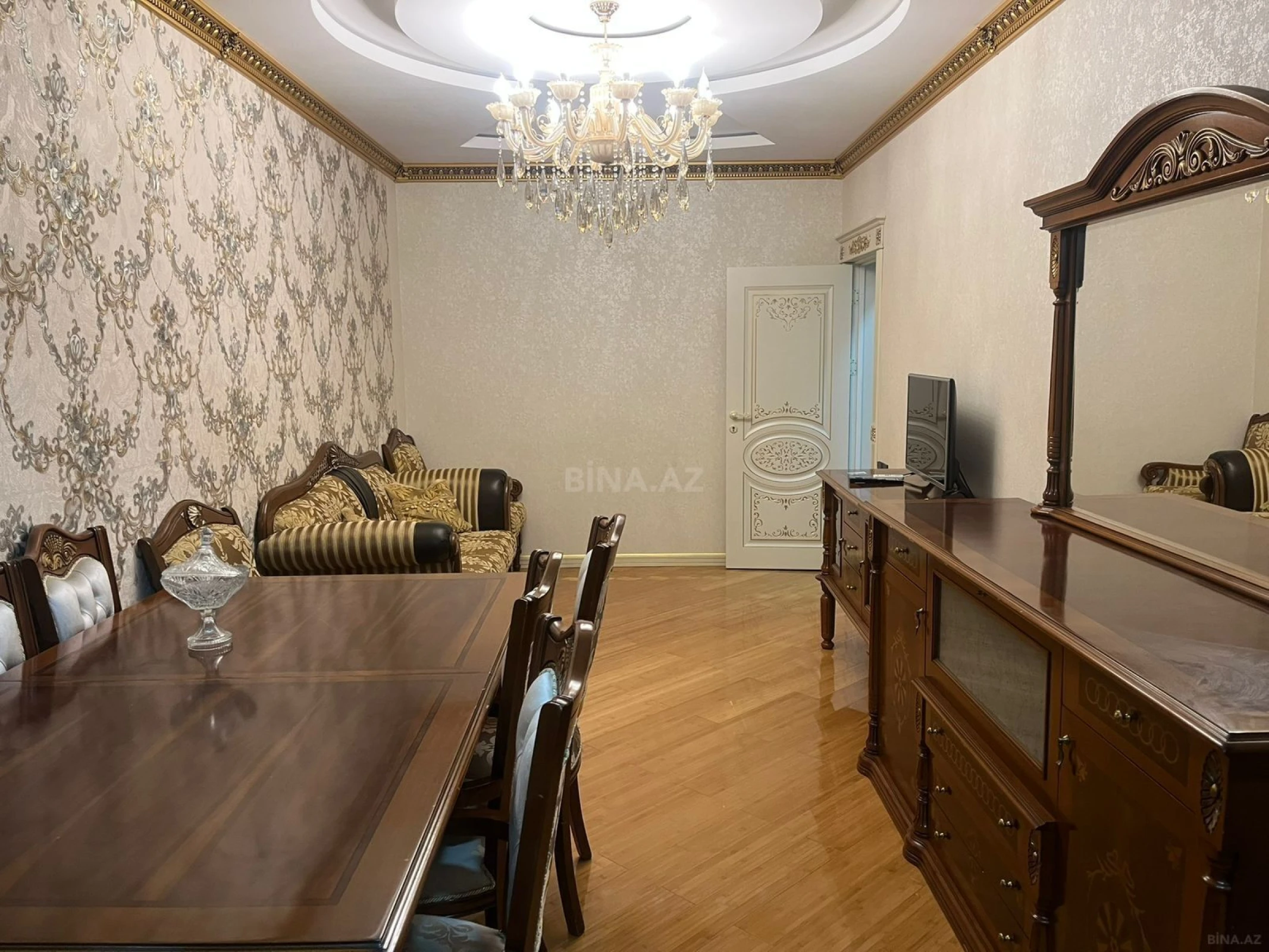 Kirayə verilir 2 otaqlı mənzil 65 m²