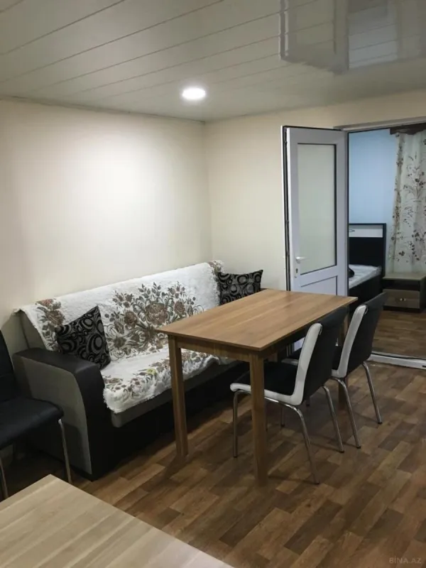 Kirayə verilir 2 otaqlı həyət evi 85 m²