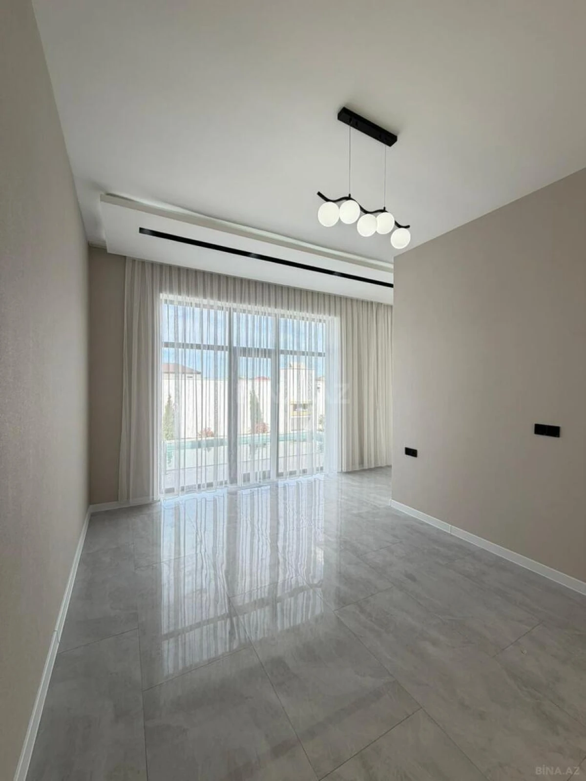 Satılır 4 otaqlı həyət evi 150 m²
