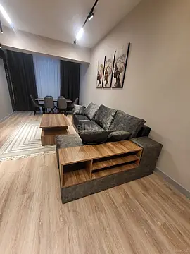 Kirayə verilir 2 otaqlı mənzil 65 m²