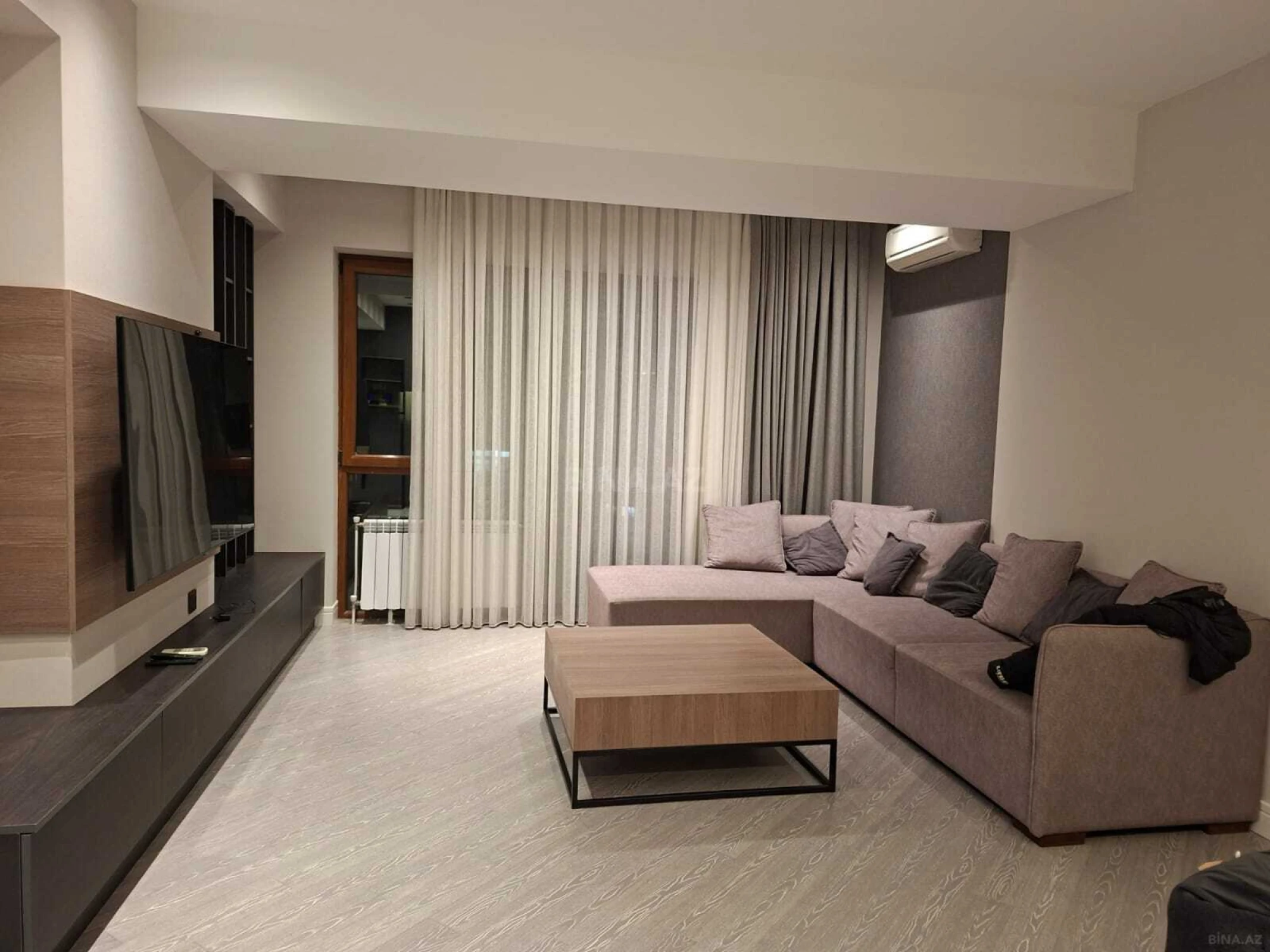 Kirayə verilir 3 otaqlı mənzil 125 m²