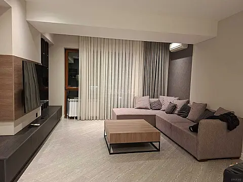 Kirayə verilir 3 otaqlı mənzil 125 m²
