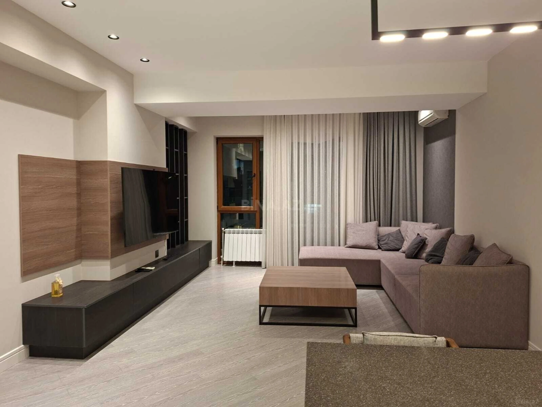 Kirayə verilir 3 otaqlı mənzil 125 m²