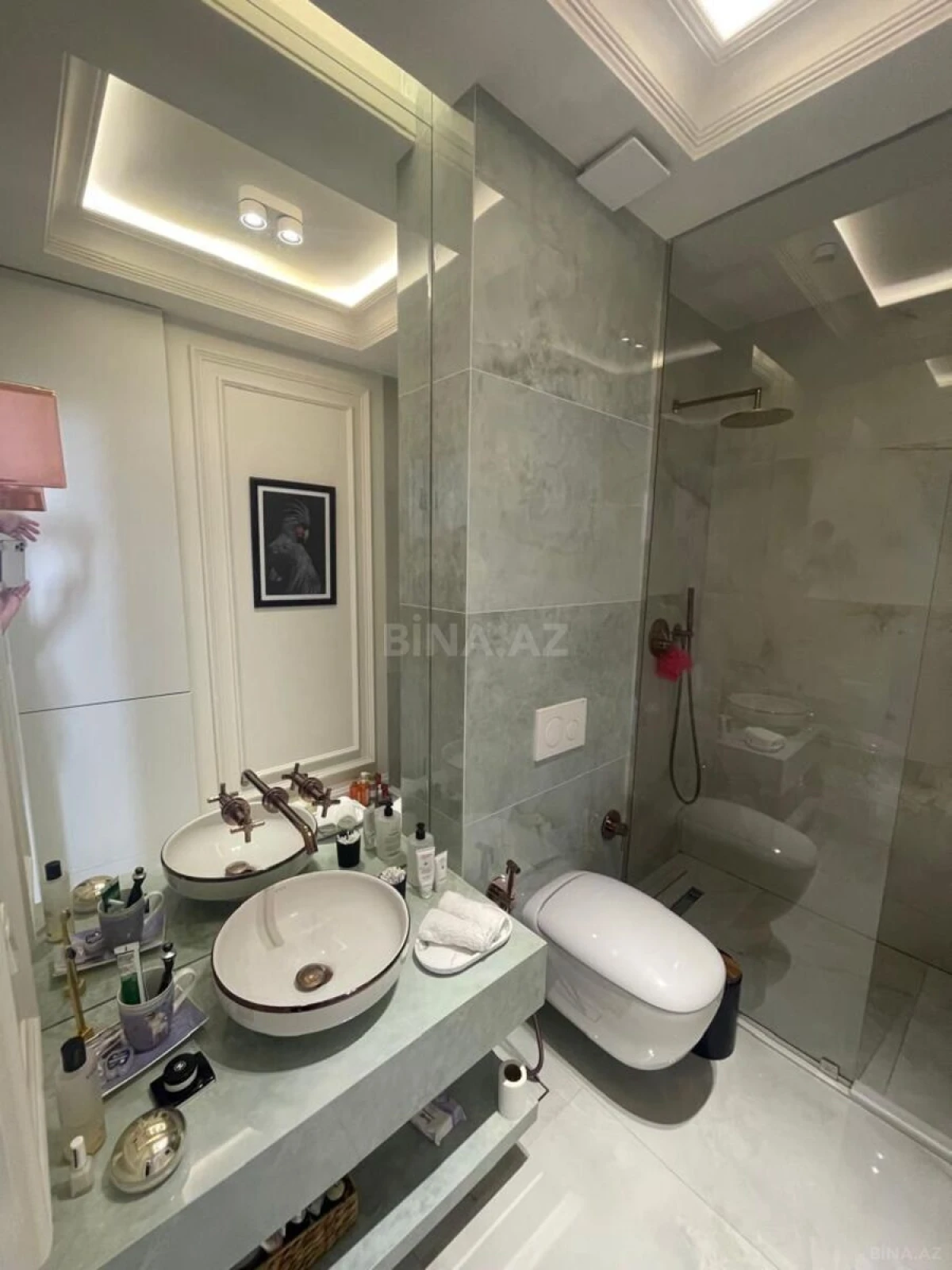 Kirayə verilir 2 otaqlı mənzil 80 m²