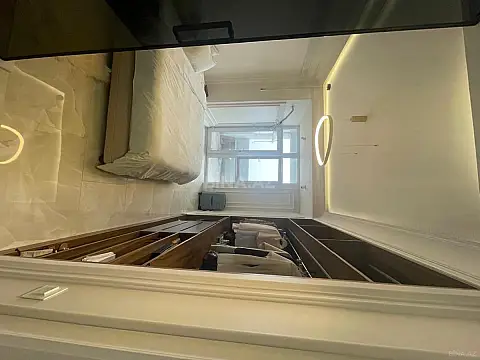 Kirayə verilir 2 otaqlı mənzil 80 m²