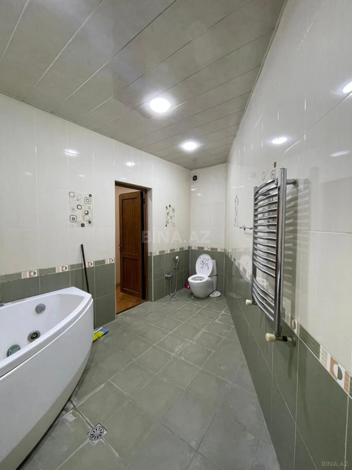 Kirayə verilir 5 otaqlı ofis 250 m²