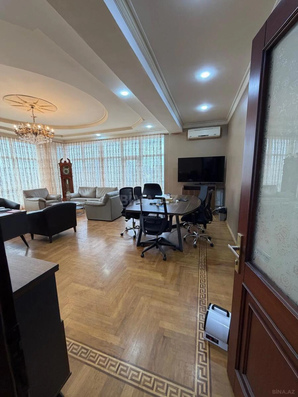Kirayə verilir 5 otaqlı ofis 250 m²