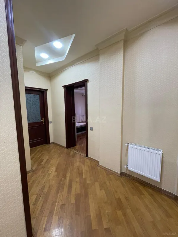 Kirayə verilir 5 otaqlı ofis 250 m²