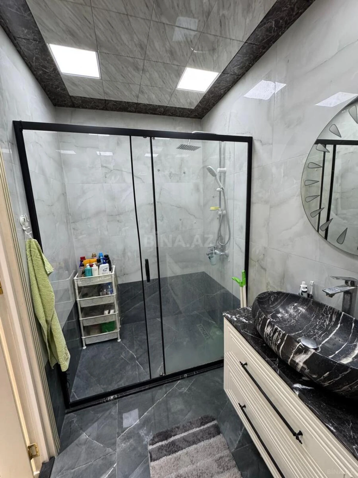 Satılır 2 otaqlı mənzil 72 m²