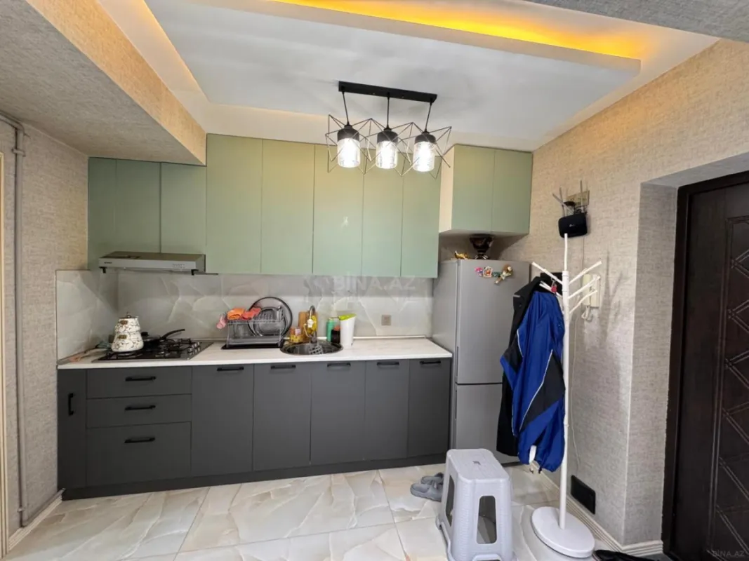 Satılır 2 otaqlı mənzil 72 m²