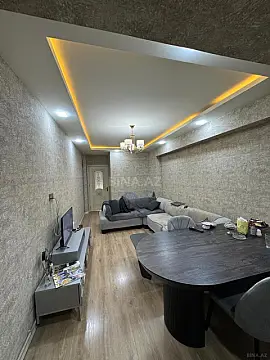 Satılır 2 otaqlı mənzil 72 m²
