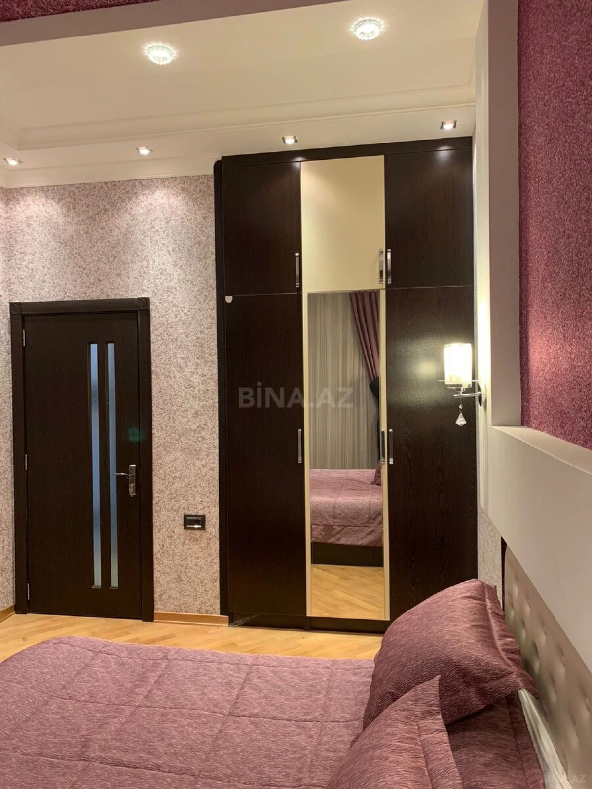 Satılır 2 otaqlı mənzil 60 m²