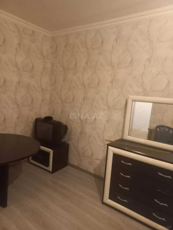 Satılır 1 otaqlı mənzil 40 m²