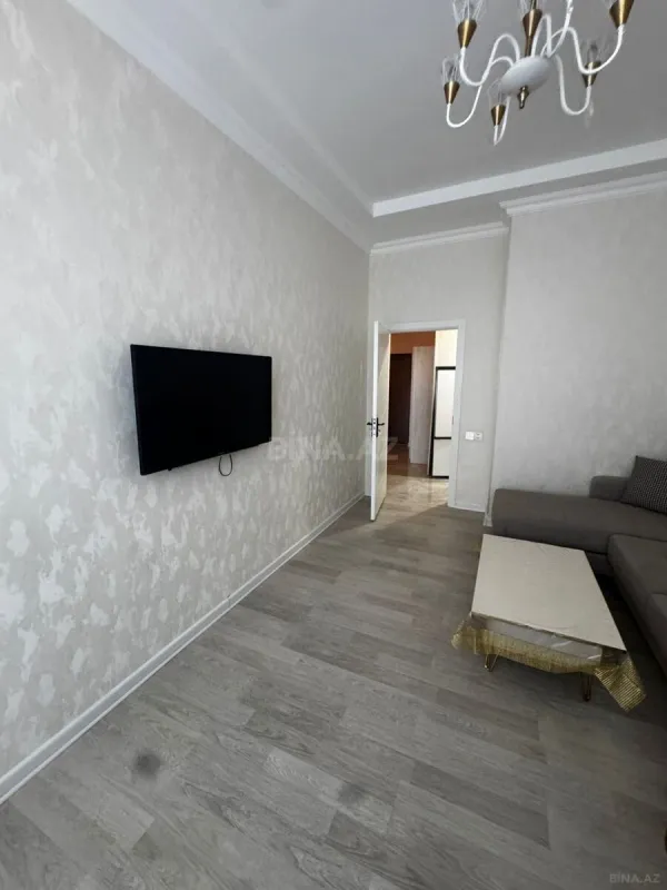 Kirayə verilir 2 otaqlı mənzil 74 m²