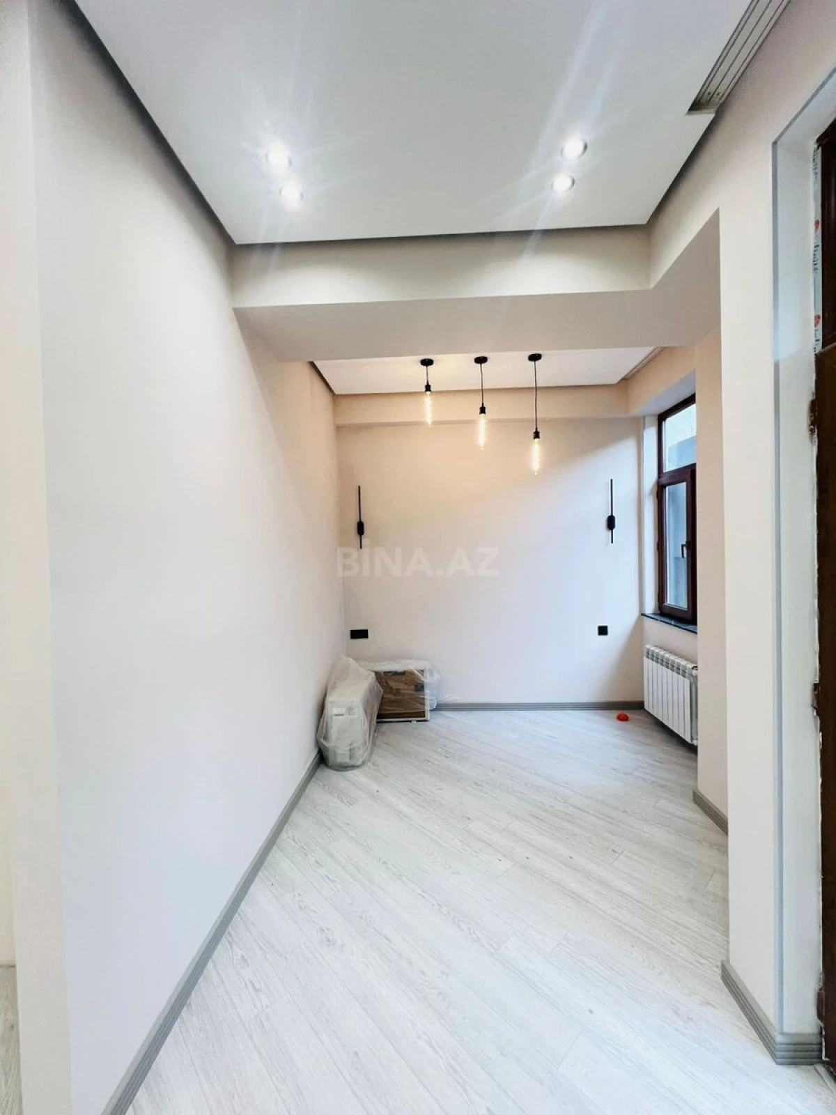 Satılır 2 otaqlı mənzil 72 m²