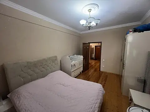Satılır 3 otaqlı mənzil 95 m²