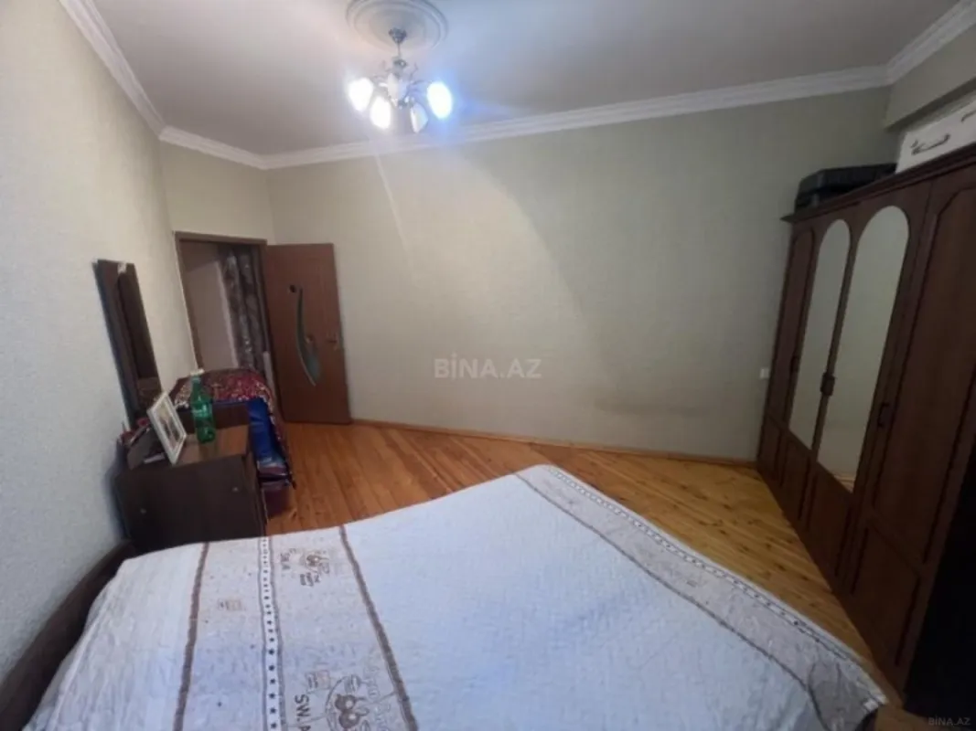 Satılır 3 otaqlı mənzil 95 m²