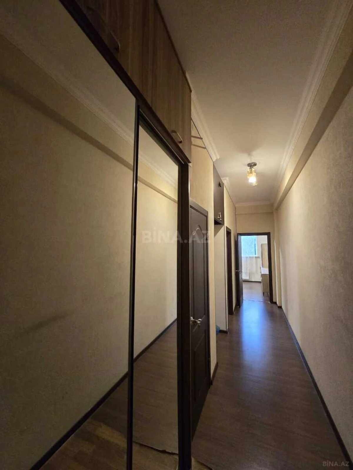 Kirayə verilir 2 otaqlı mənzil 65 m²