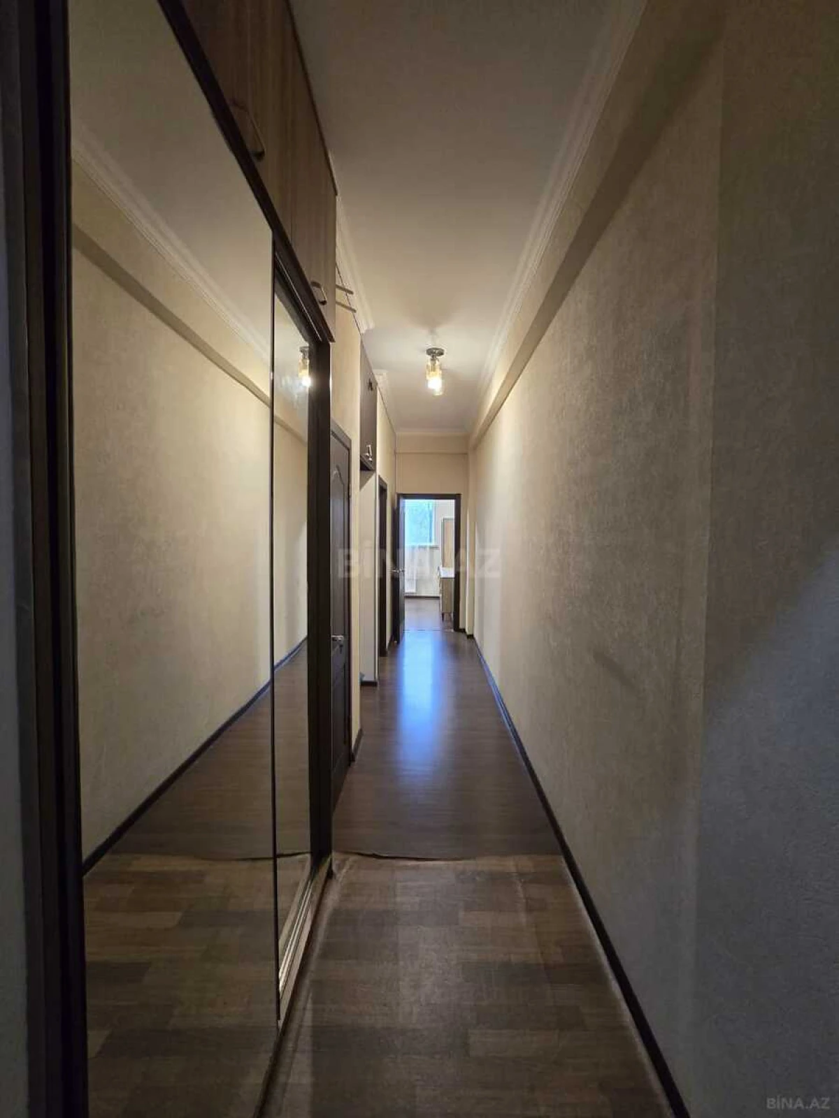 Kirayə verilir 2 otaqlı mənzil 65 m²