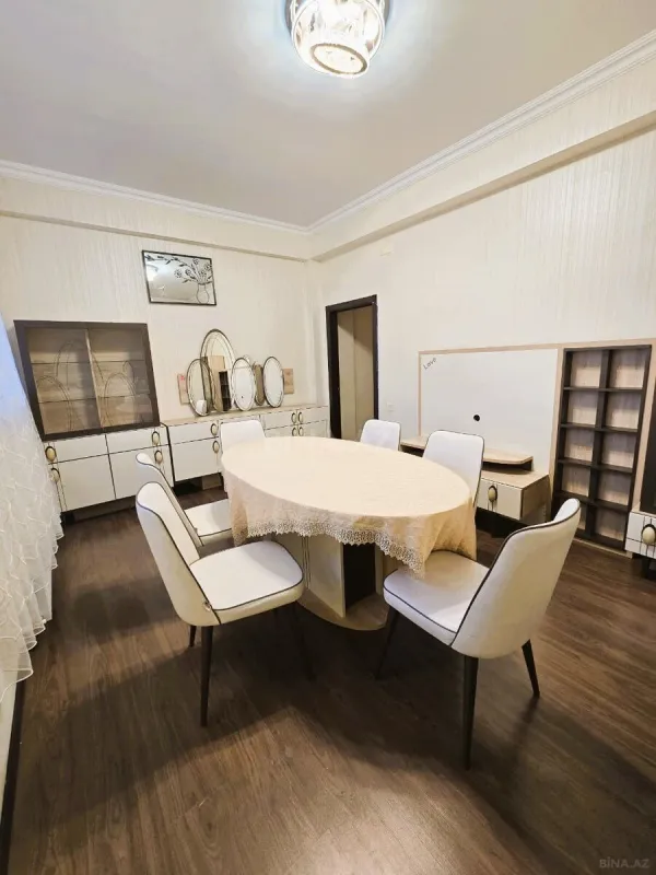 Kirayə verilir 2 otaqlı mənzil 65 m²