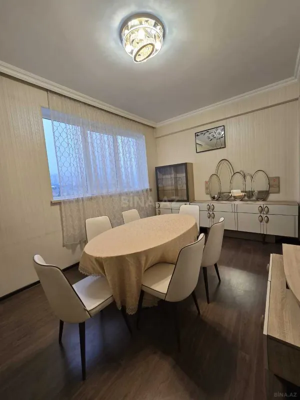 Kirayə verilir 2 otaqlı mənzil 65 m²