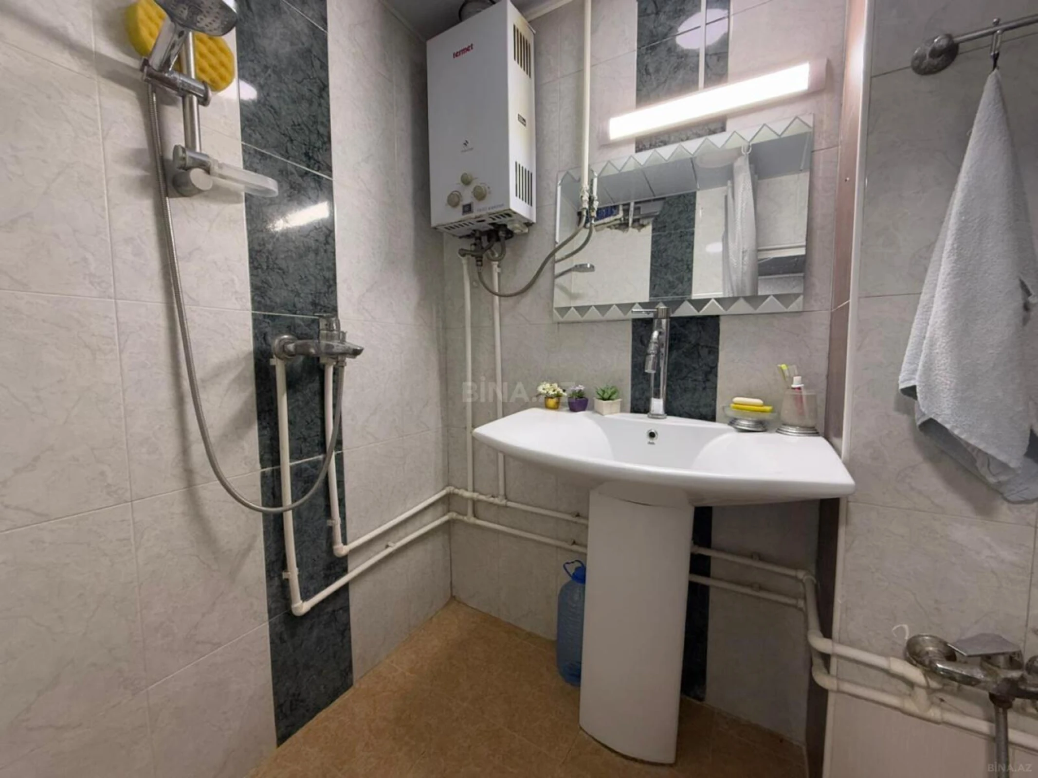 Satılır 3 otaqlı mənzil 60 m²