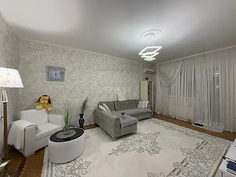 Satılır 3 otaqlı mənzil 60 m² — Bakı, İnşaatçılar 3 otaq 60.00 m²