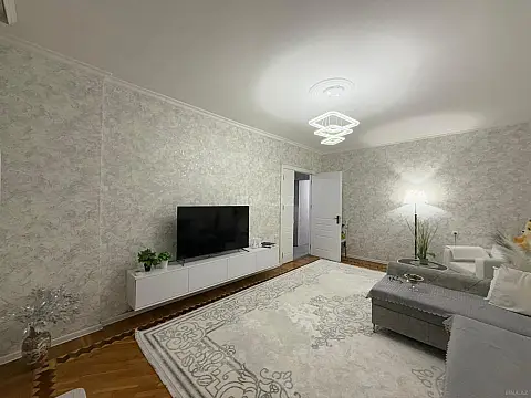 Satılır 3 otaqlı mənzil 60 m²