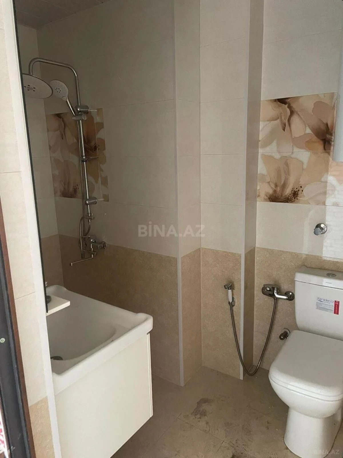 Satılır 3 otaqlı mənzil 103 m²