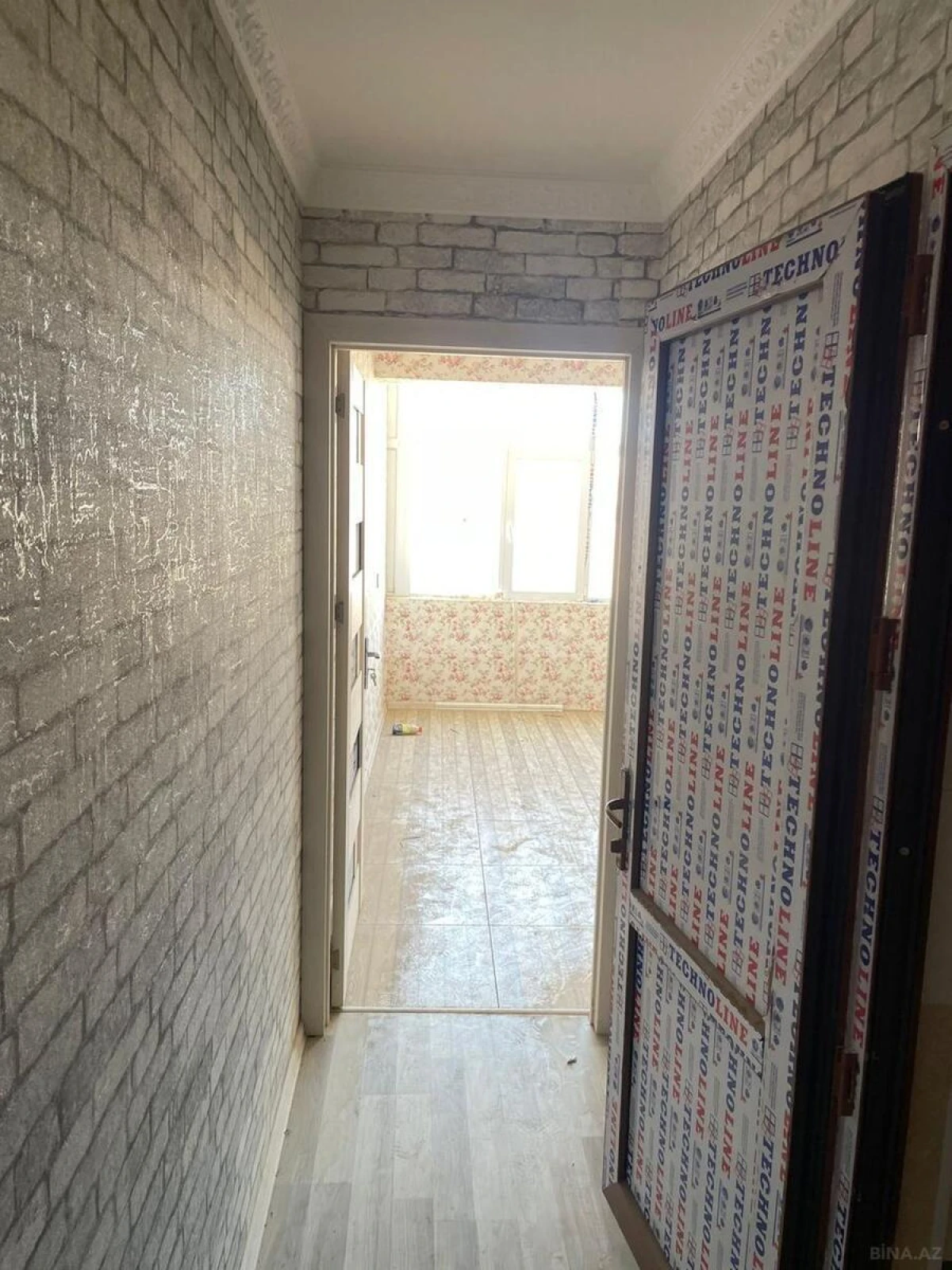 Satılır 3 otaqlı mənzil 103 m²