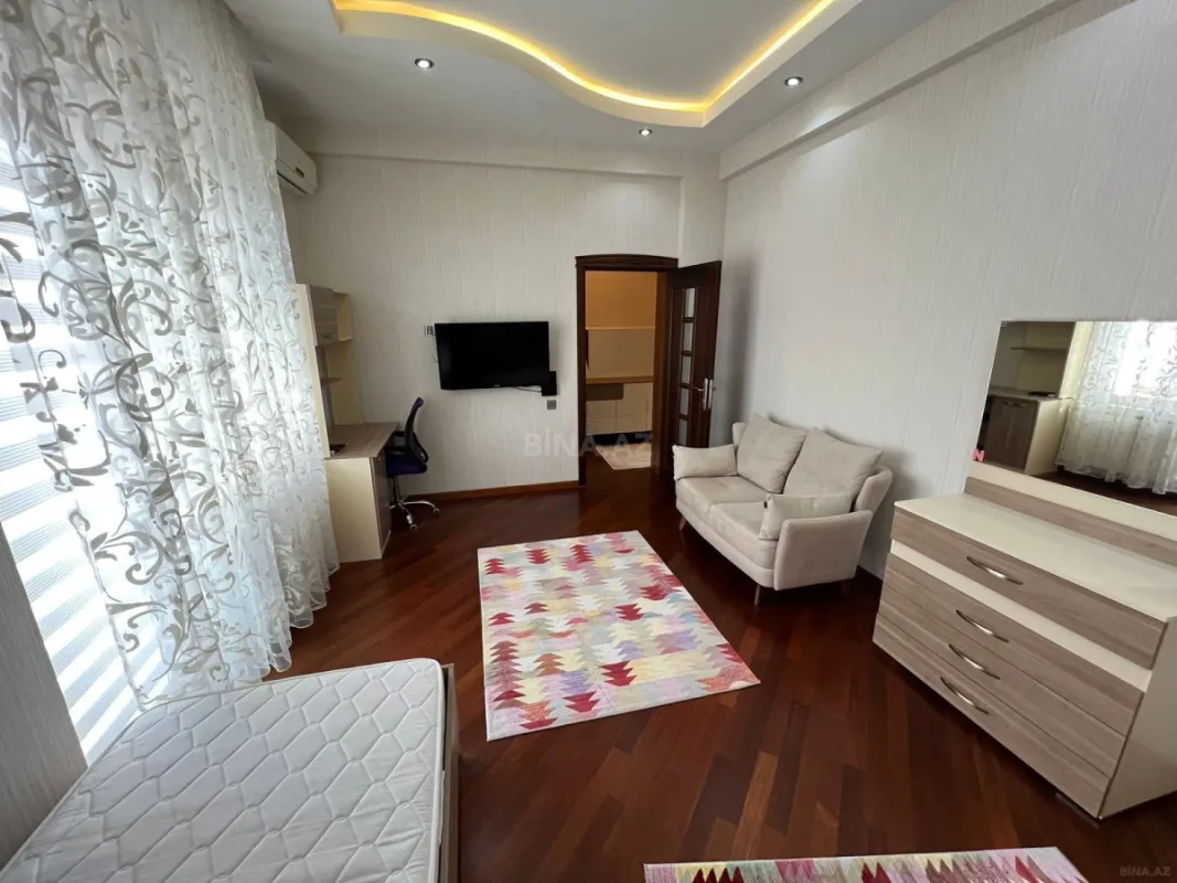 Kirayə verilir 3 otaqlı mənzil 100 m²