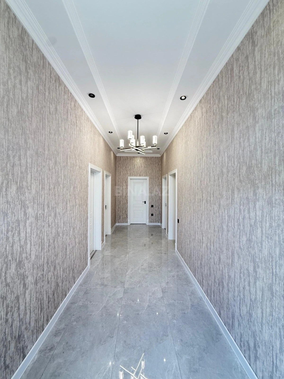 Satılır 4 otaqlı həyət evi 160 m²