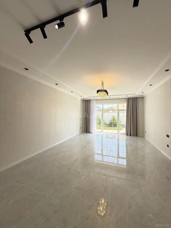 Satılır 4 otaqlı həyət evi 160 m²