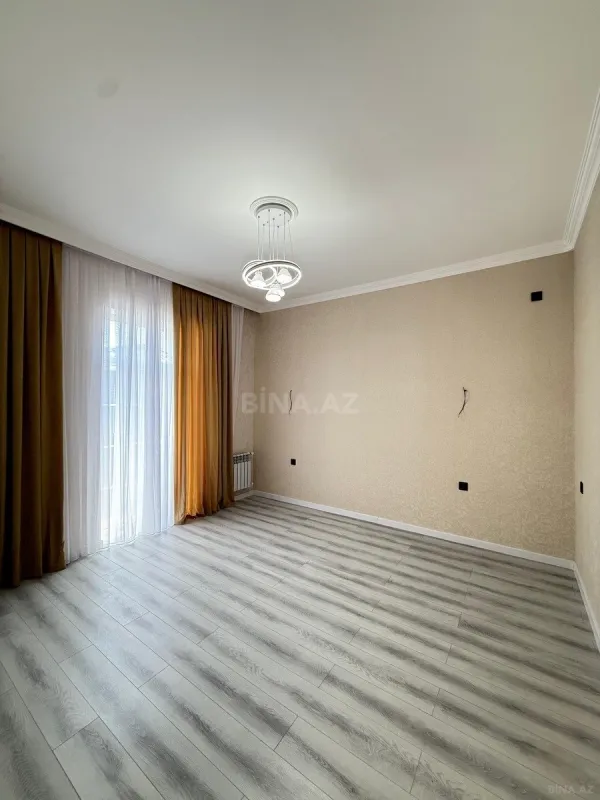 Satılır 4 otaqlı həyət evi 160 m²